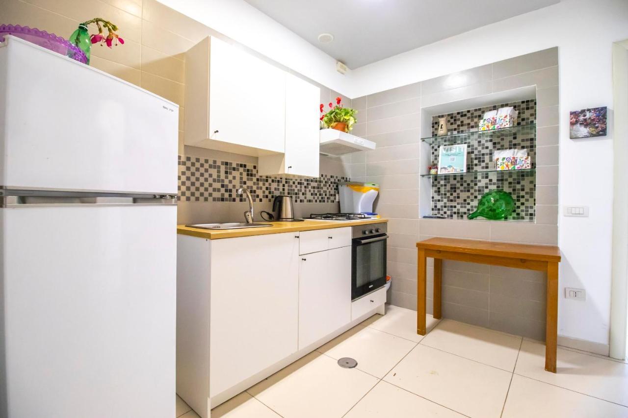 A I R Rettifilo Apartments نابولي المظهر الخارجي الصورة