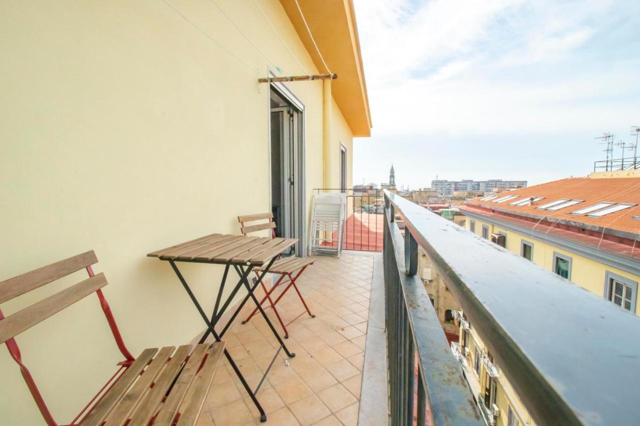 A I R Rettifilo Apartments نابولي المظهر الخارجي الصورة