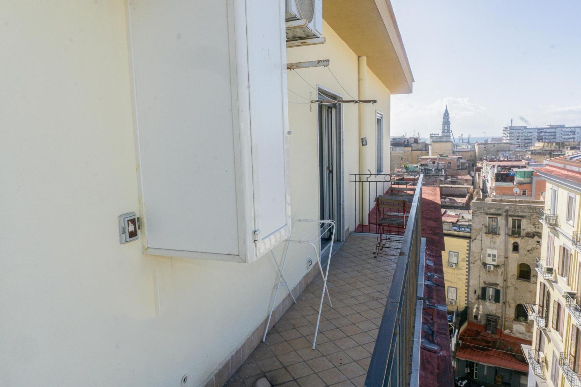 A I R Rettifilo Apartments نابولي المظهر الخارجي الصورة