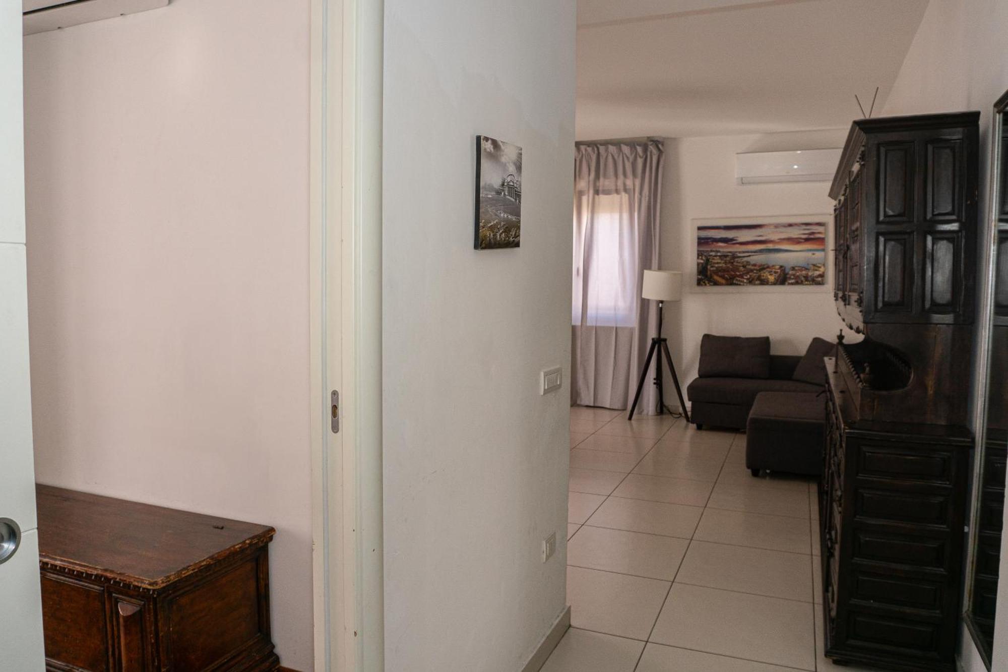 A I R Rettifilo Apartments نابولي المظهر الخارجي الصورة