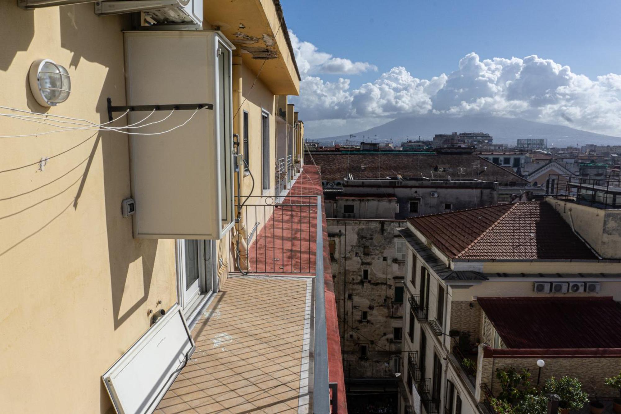 A I R Rettifilo Apartments نابولي المظهر الخارجي الصورة