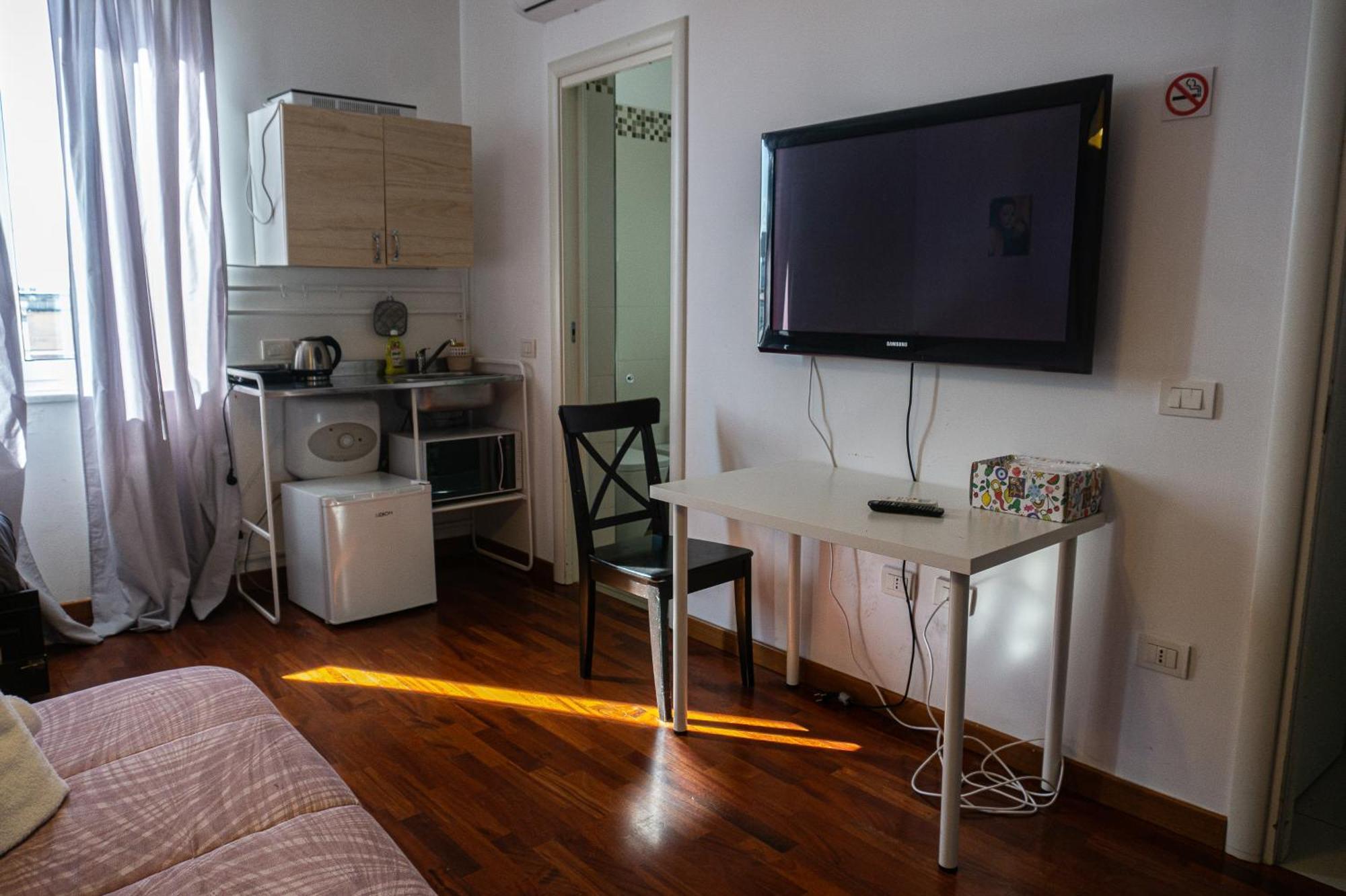 A I R Rettifilo Apartments نابولي المظهر الخارجي الصورة